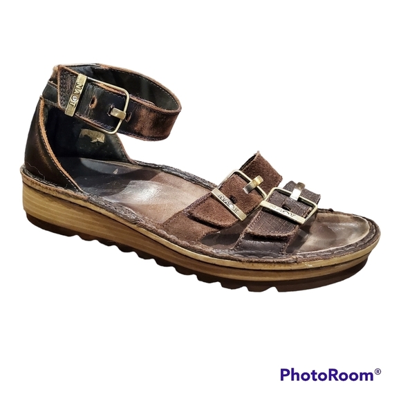 NOAT Shoes - Noat ankle strap distressed sandels - sz 6.5